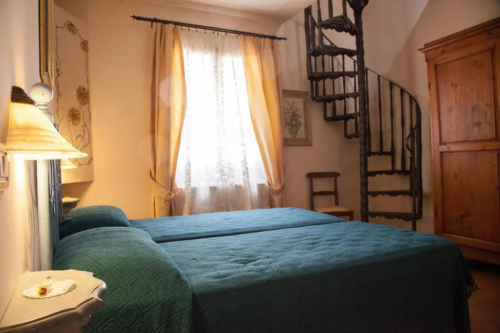 Hotel Locanda Degli Artisti Borgo San Lorenzo 3*,